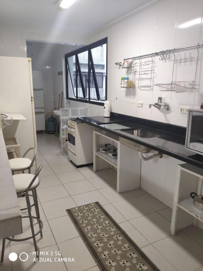 Apartamento Amplo A Menos De 400 Metros Da Praia Localizado Proximo A Praca Da Brunella, Area Nobre Do Guaruja. Bagian luar foto
