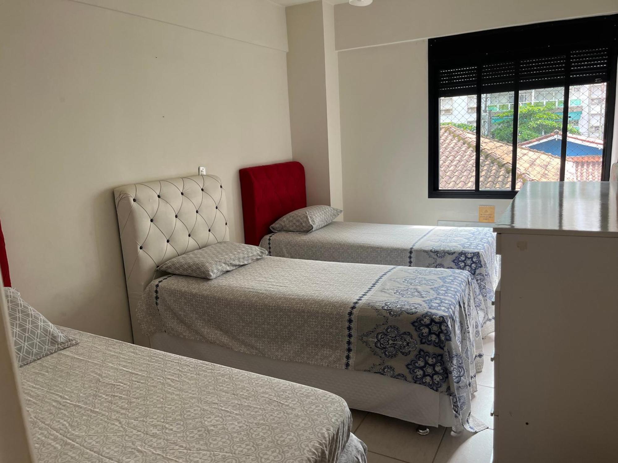 Apartamento Amplo A Menos De 400 Metros Da Praia Localizado Proximo A Praca Da Brunella, Area Nobre Do Guaruja. Bagian luar foto